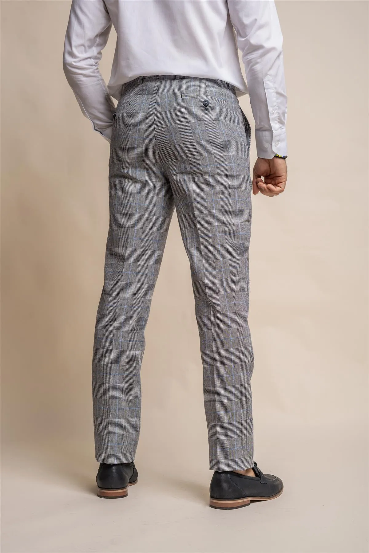 Arriga Three Piece Suit