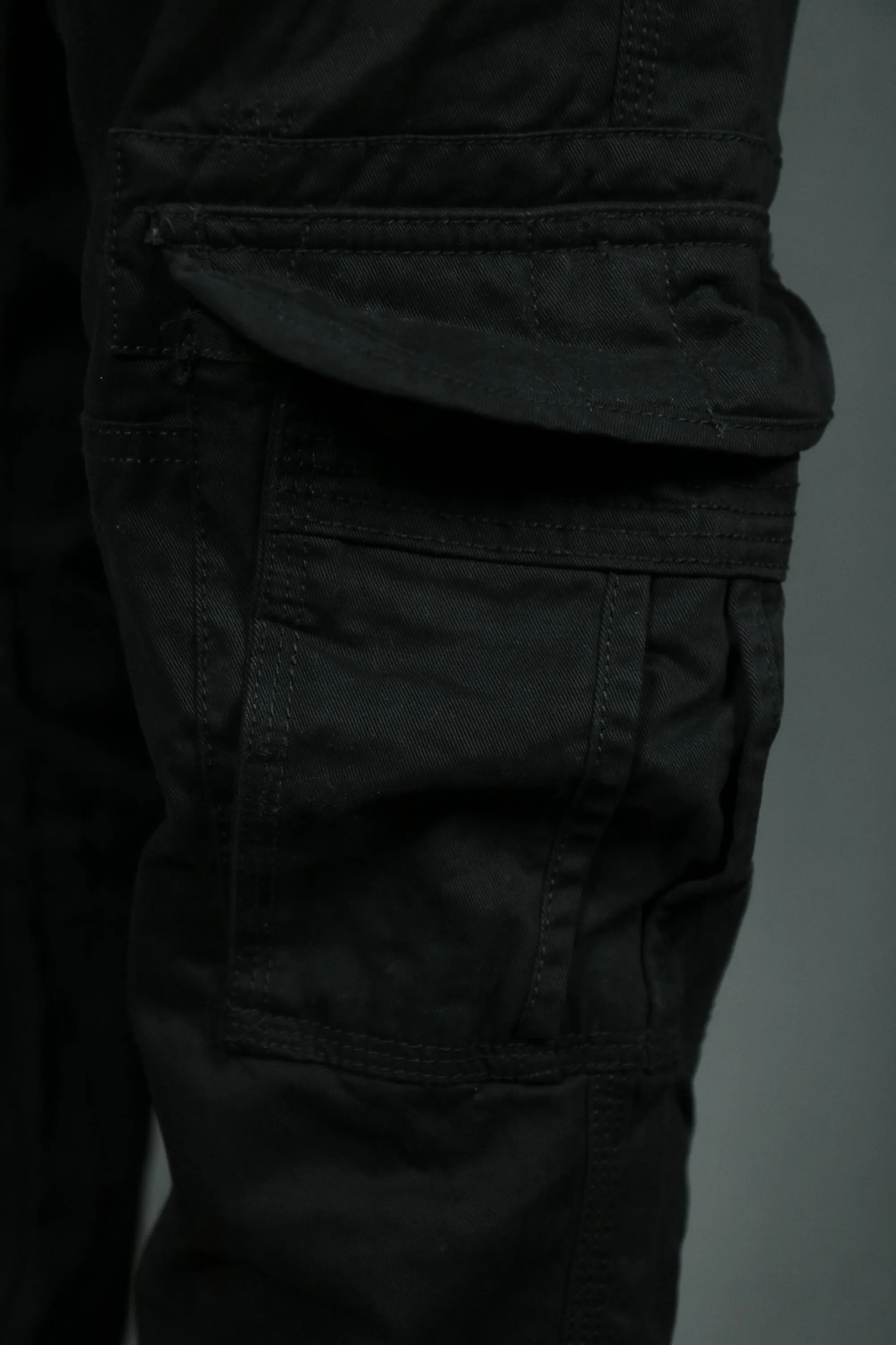 Black Colored Men Cargo Joggers | Black Cargo Pants | Tapered 6 Pocket Pants | Jordan Craig Cargo Pants For Men