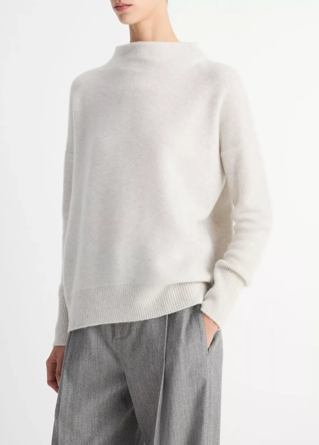 Cashmere Funnel Neck Sweater - Heather Platinum