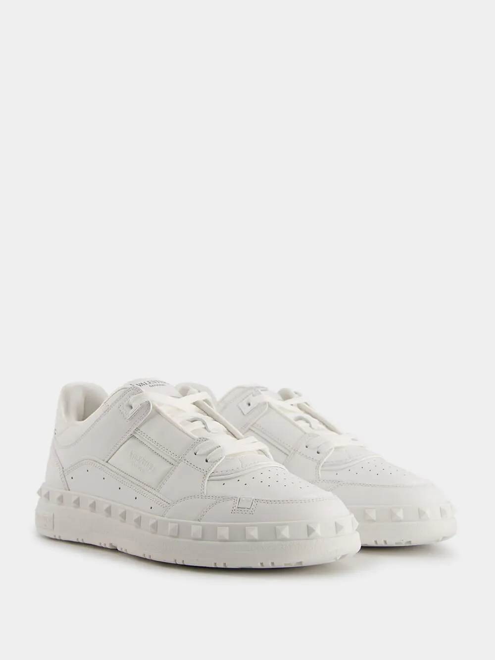 Freedots Low-Top Sneakers