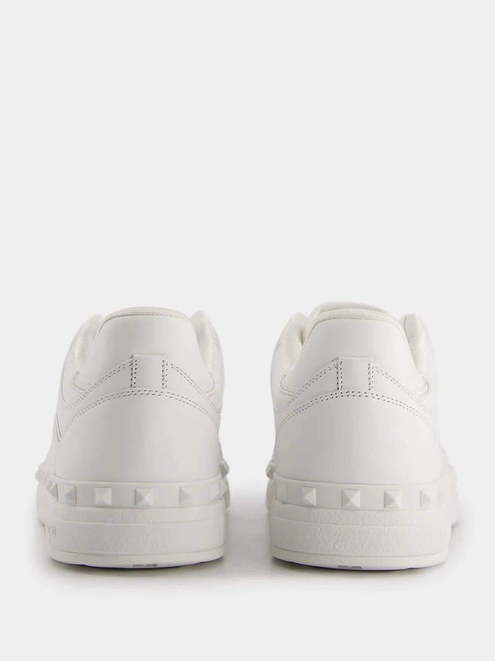 Freedots Low-Top Sneakers