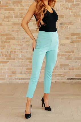 Magic Ankle Crop Skinny Pants in Aqua