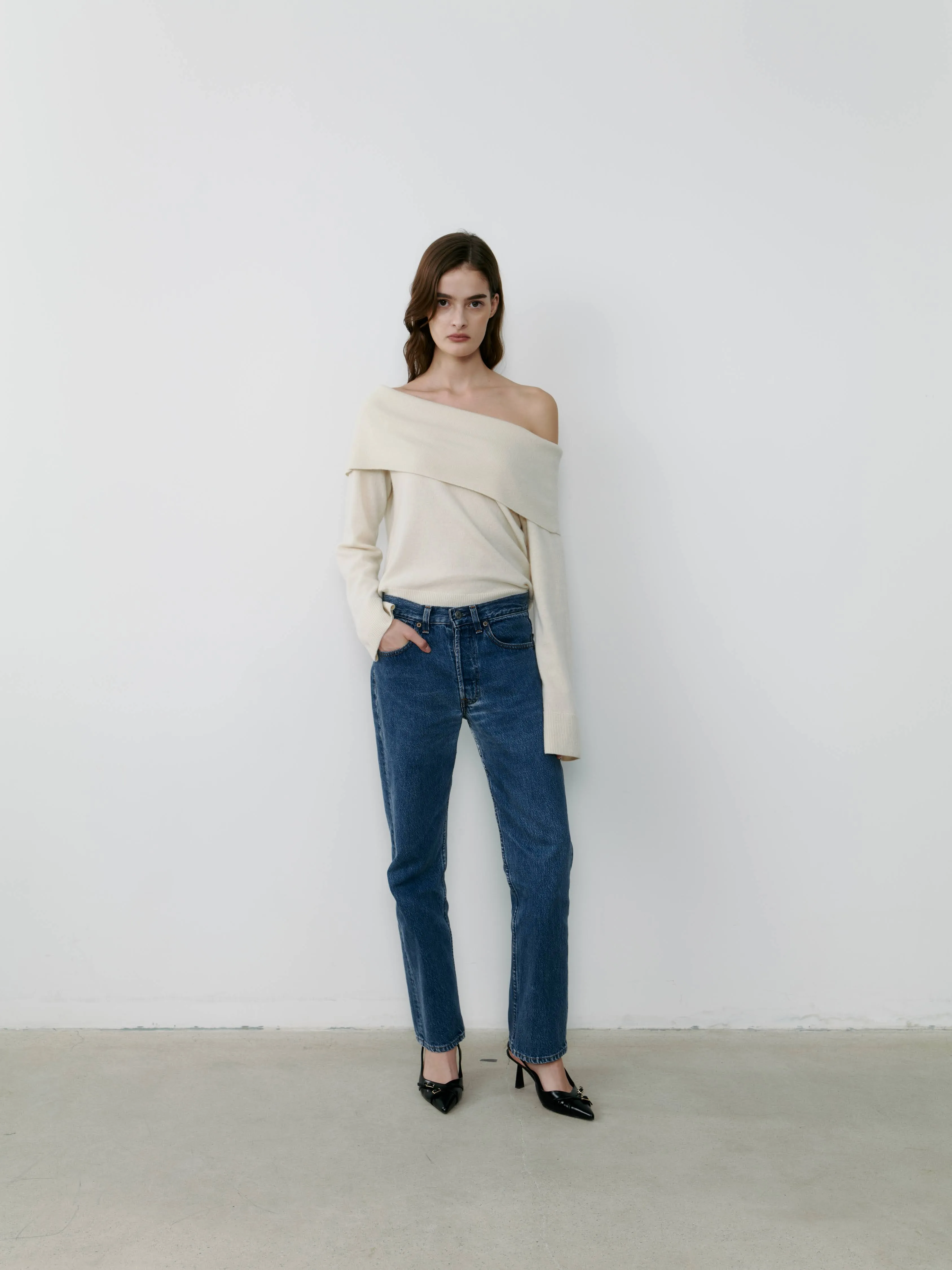 THE CASHMERE OFF SHOULDER - ECO WHITE