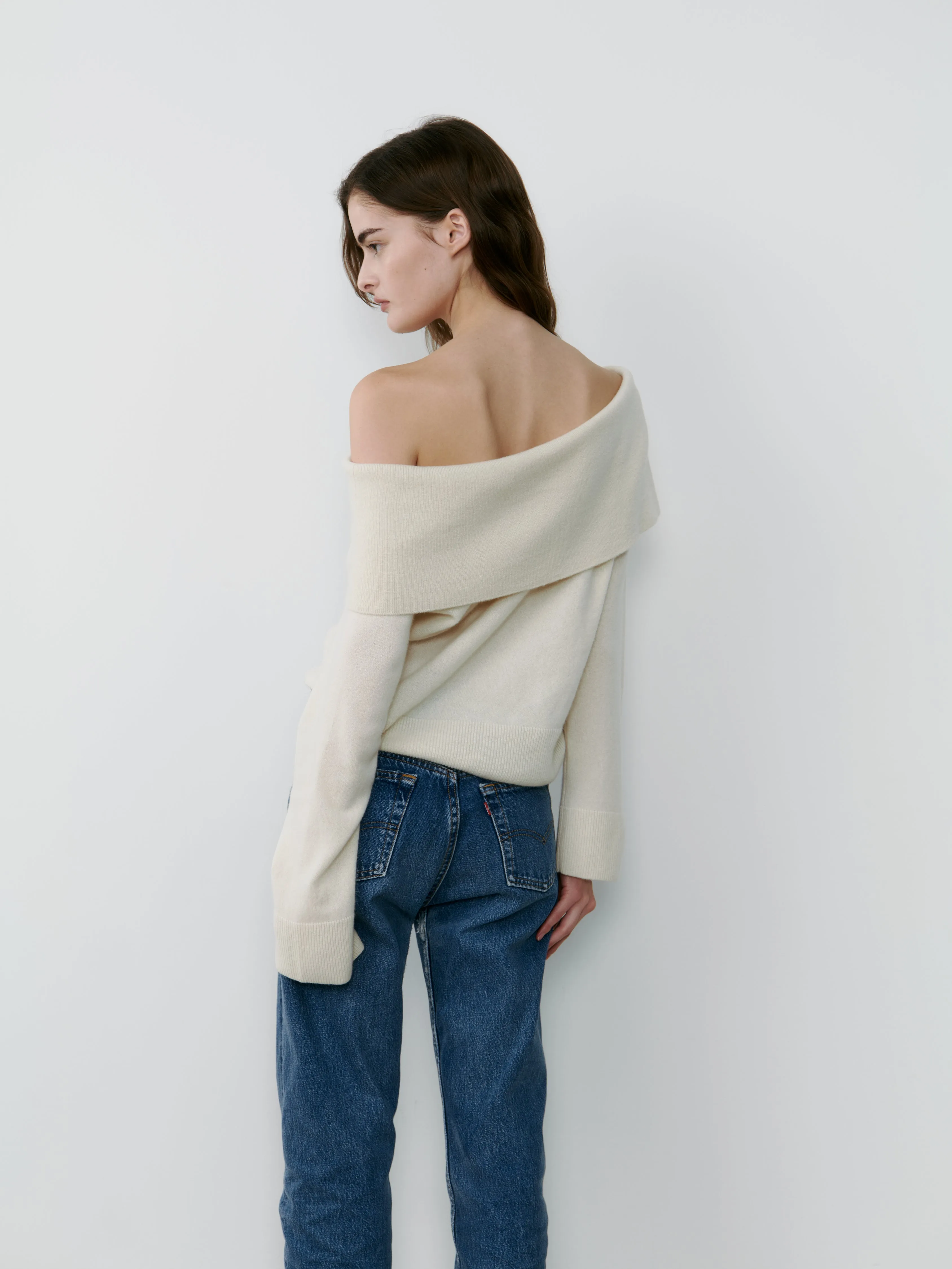 THE CASHMERE OFF SHOULDER - ECO WHITE