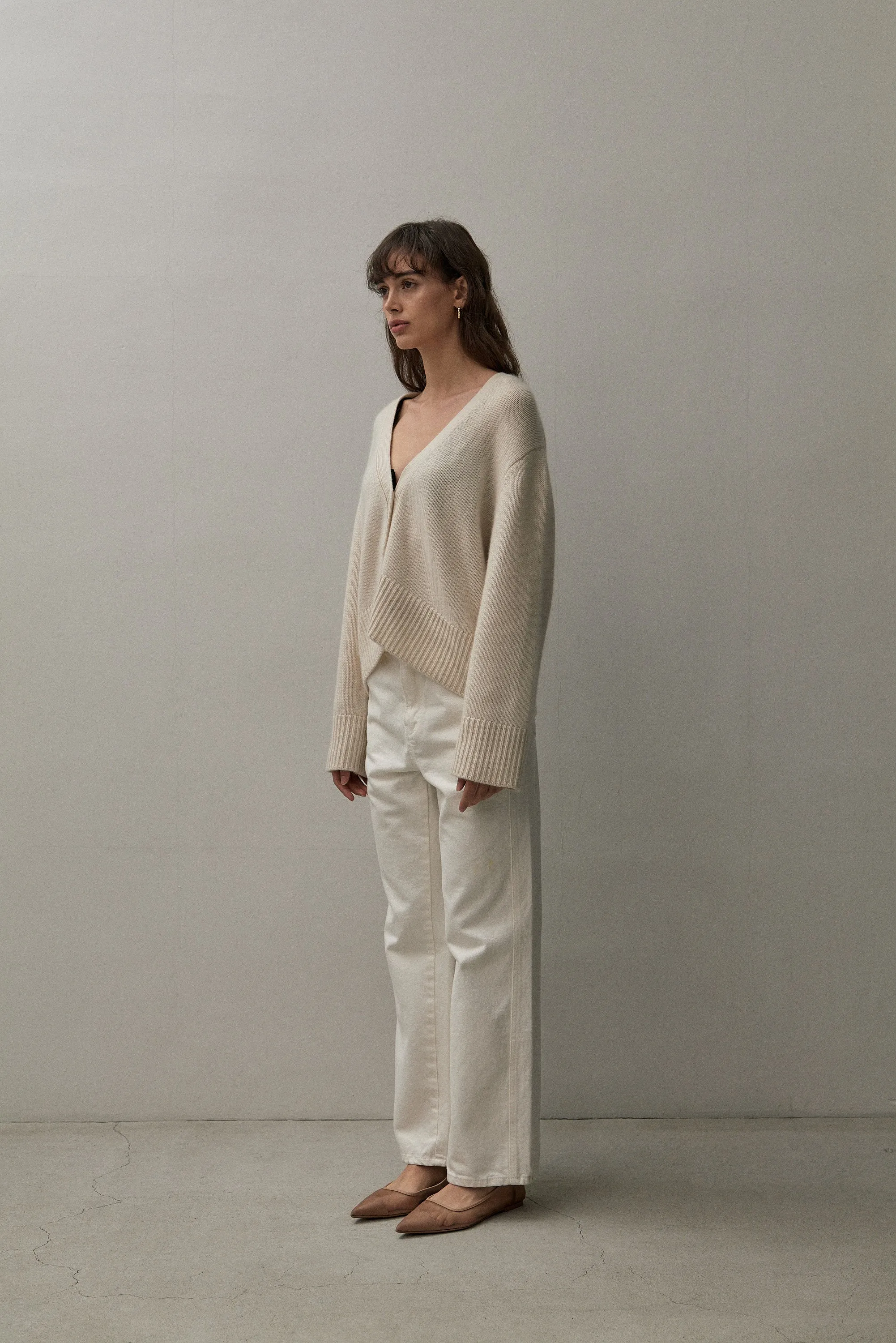 THE CLASSIC CARDIGAN - ECO WHITE