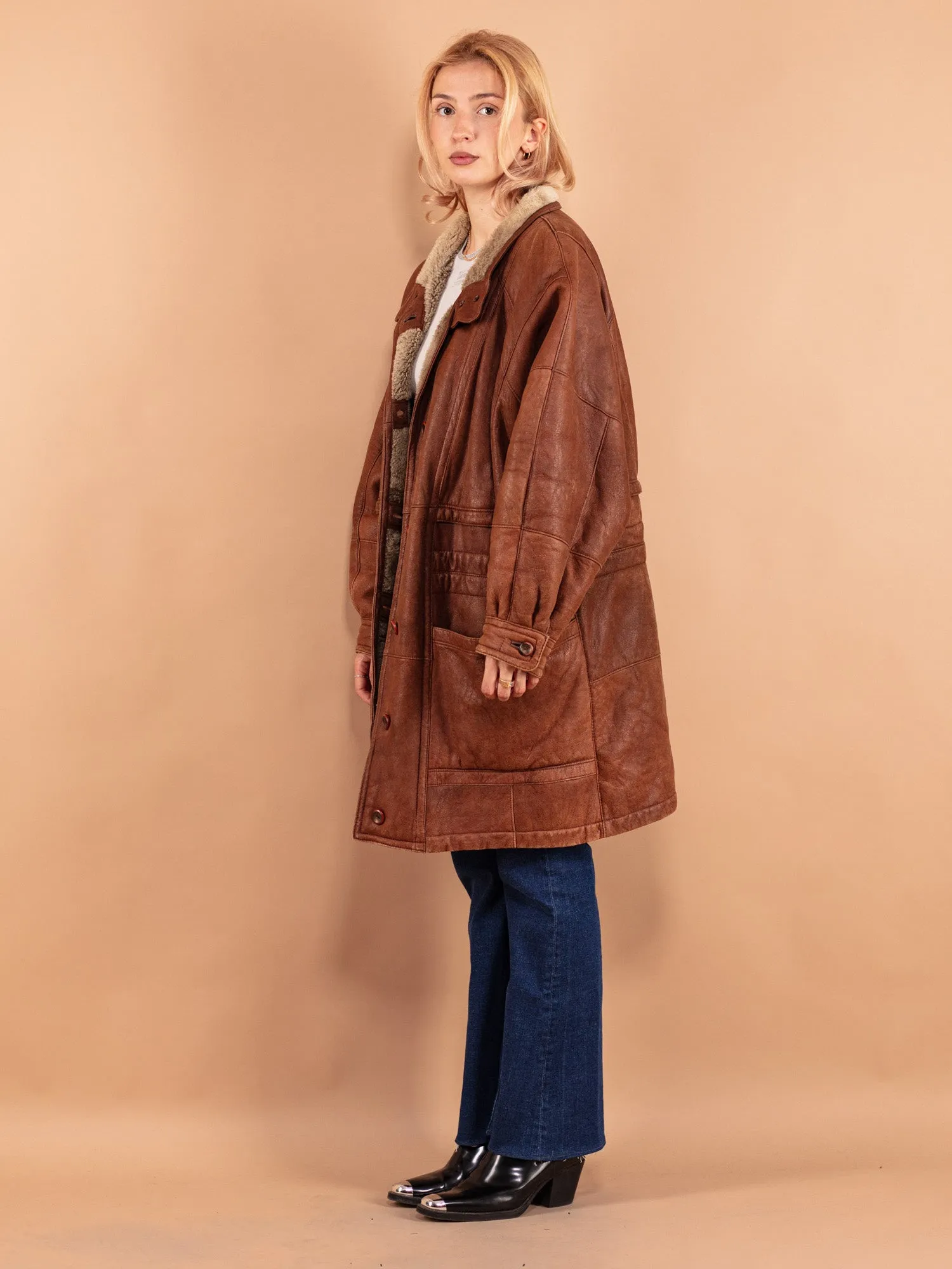 Vintage 80's Women Oversized Sheepskin Coat in Brown