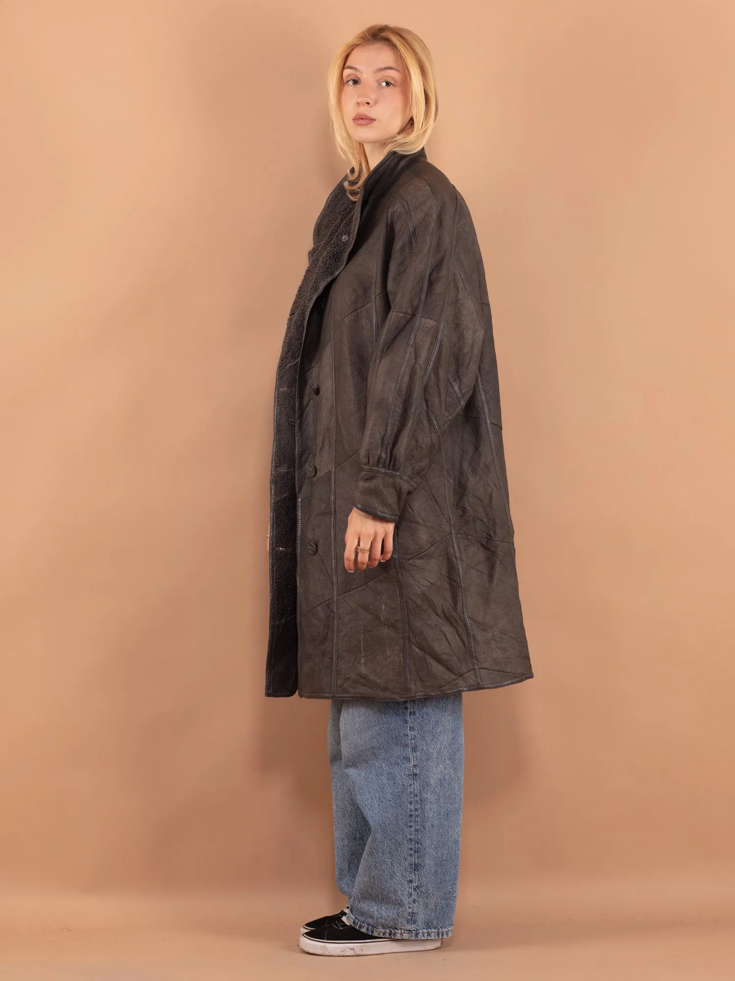 Vintage 80's Women Oversized Sheepskin Coat in Gray